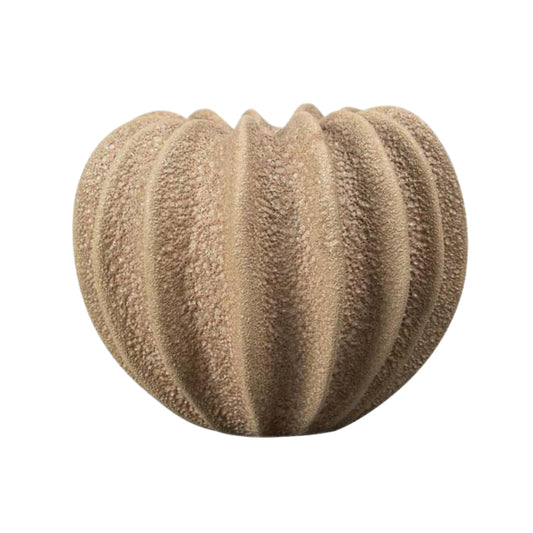 ETTORE Vase - Handglasiertes Keramikobjekt in Sandbeige