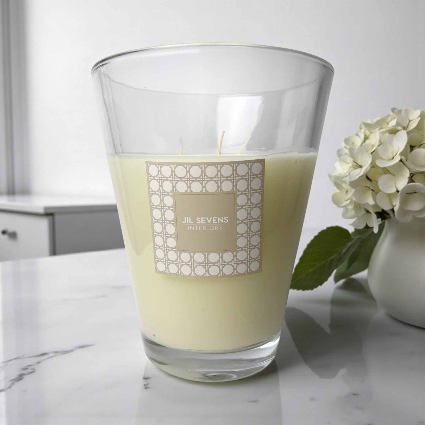 Amber Pearl – Die große Sommer-Duftkerze mit besonders langer Brenndauer